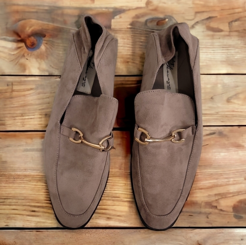 Vintage Havana Taupe Vegan Suede Slip On Shoes With Gold Hardware - Size 8.5
